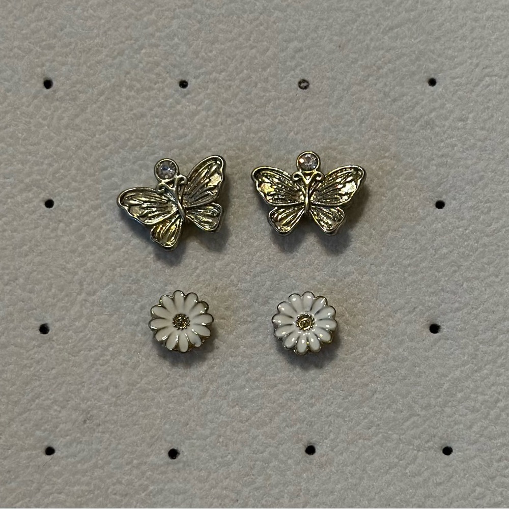 Butterfly and daisy earrings